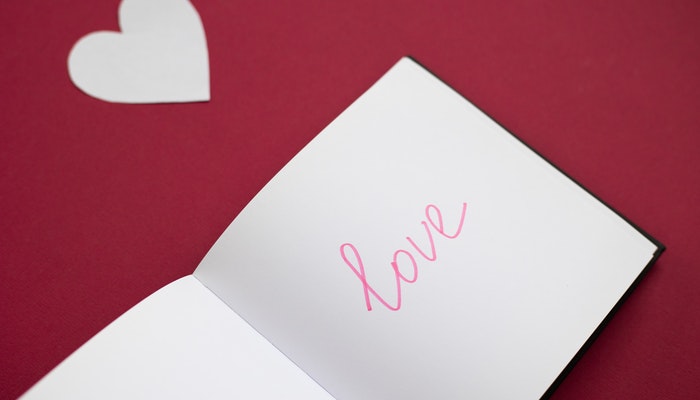 7 ideas para escribir cartas de amor cortas y bonitas