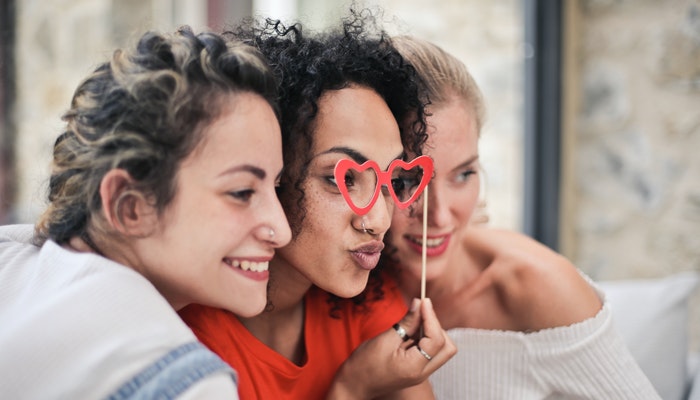 10 consejos para solteros que quieren conocer gente nueva