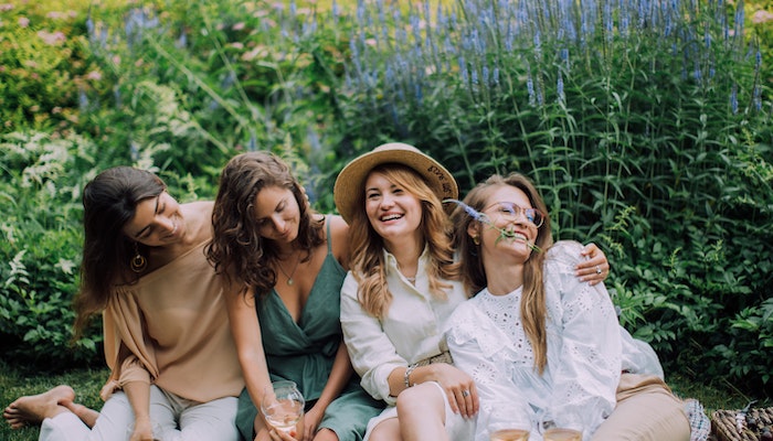 Tener varios grupos de amigos: 6 beneficios muy saludables