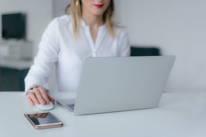 Consejos para no enamorarte de un compañero de trabajo