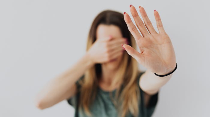 10 razones para dejar de insistir tras una ruptura inesperada