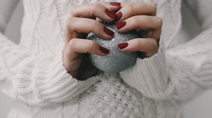 6 tipos de soledad en Navidad: claves para afrontar las fiestas